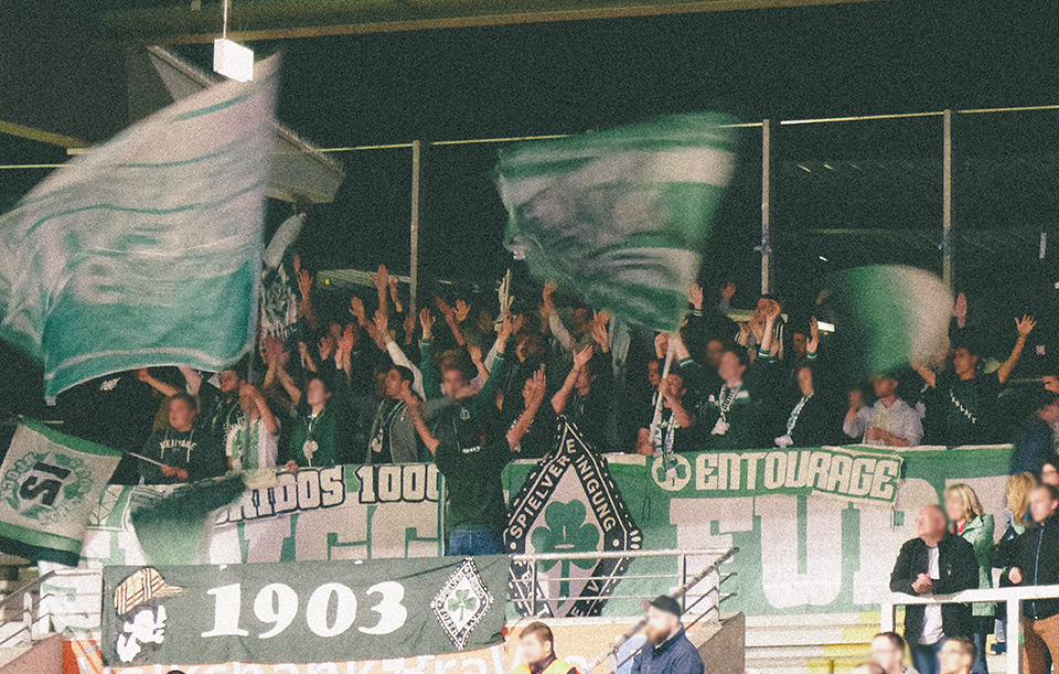 Eintracht Braunschweig – SpVgg Fürth Gästeblock
